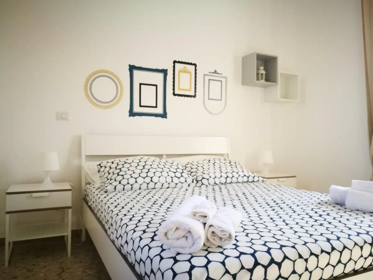 Simply House In Bari Apartman