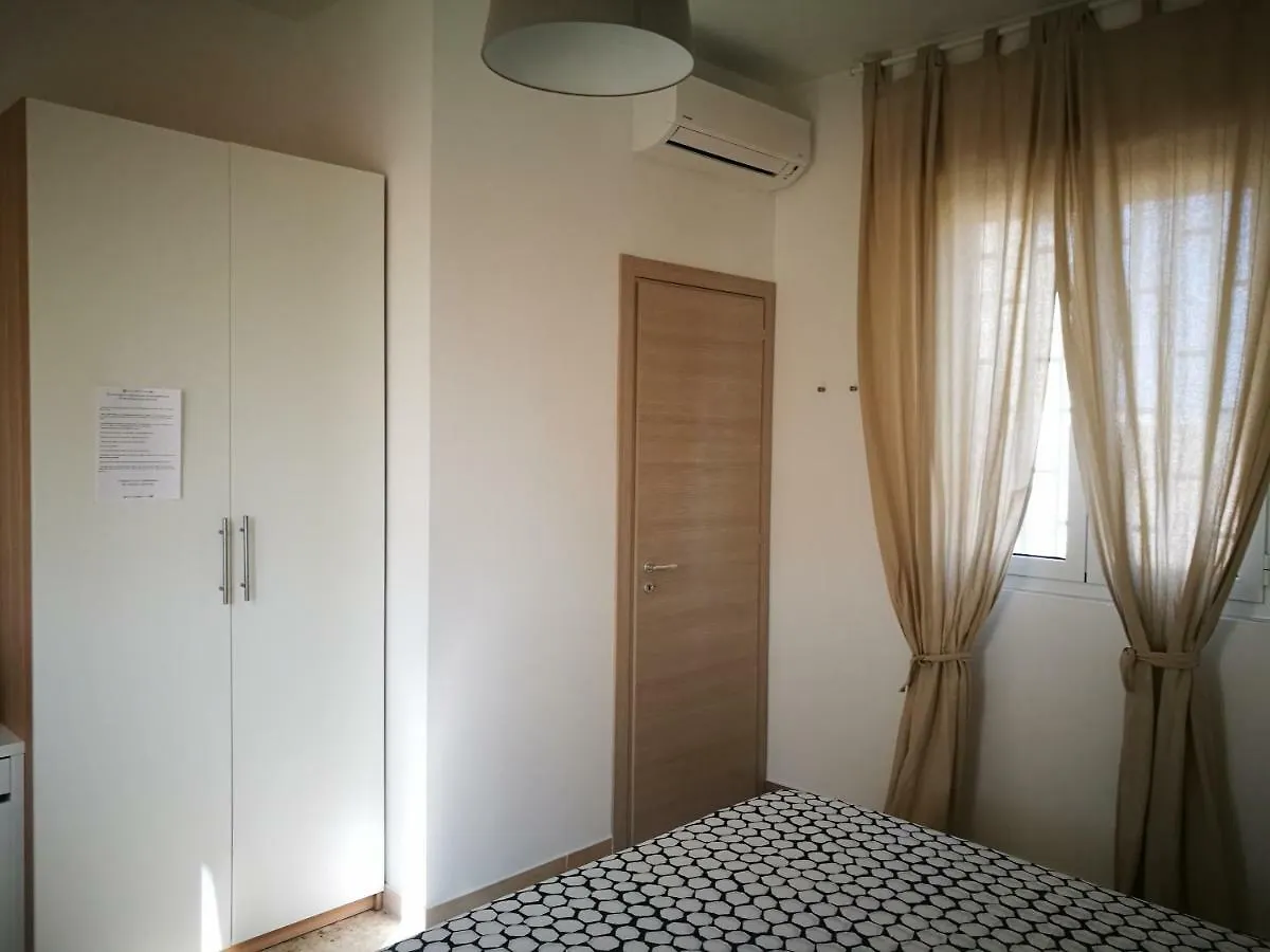 Simply House In Bari Apartman 0*,  Olaszország